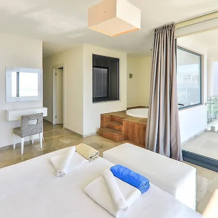 Villa 3 Bedroom - 1173 *
